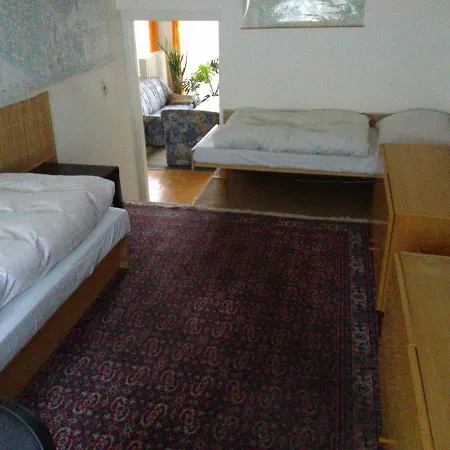 Apartment Tripokojovy Byt 100m2 S Terasou A Zahradou 300m2 *