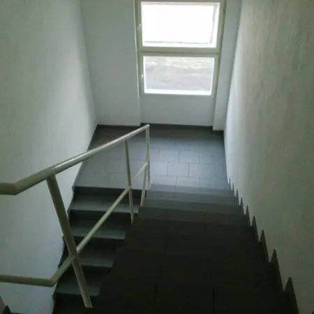 Apartment Tripokojovy Byt 100m2 S Terasou A Zahradou 300m2 Podebrady