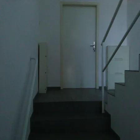 Tripokojovy Byt 100m2 S Terasou A Zahradou 300m2 Podebrady